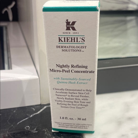 Kiehl's Nightly Refining Micro-Peel Concentrate - White and Green Packaging - Picture 1 of 5